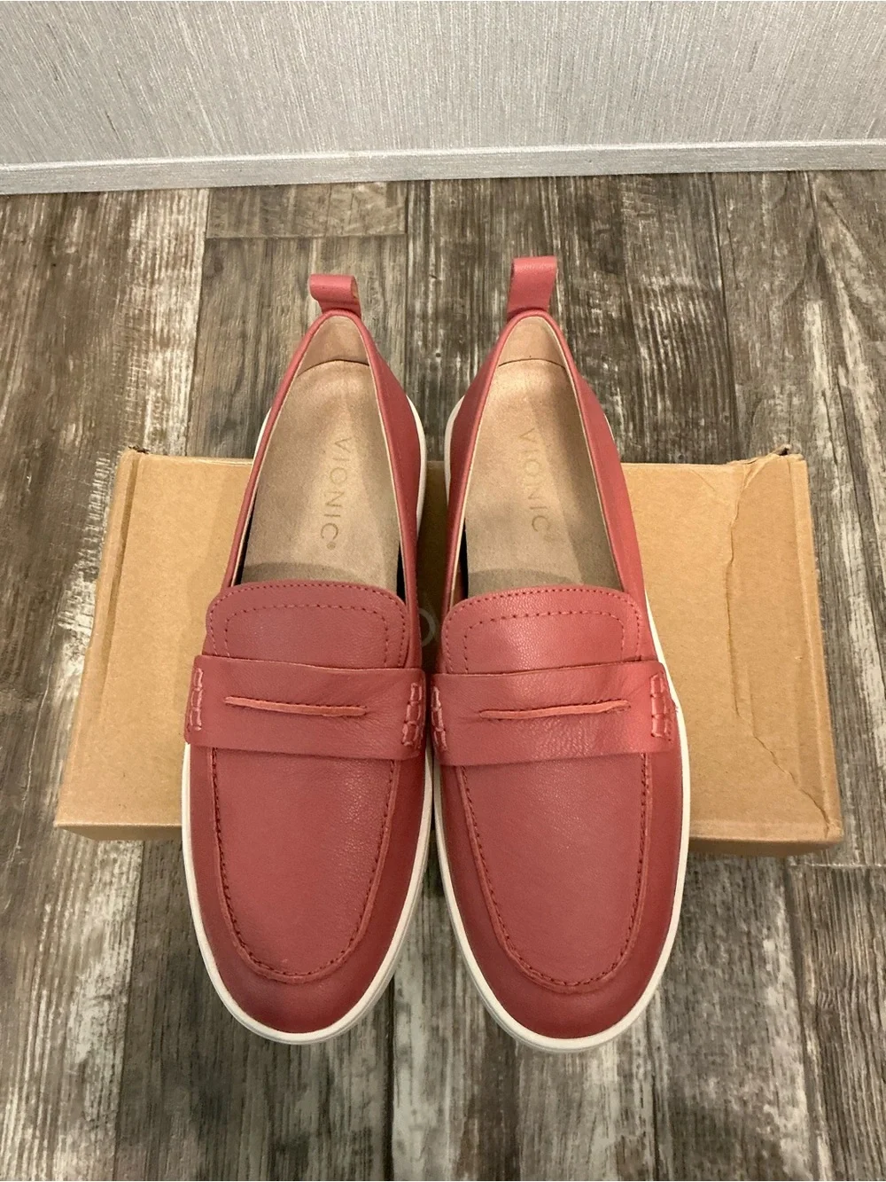 Vionic Women’s Slip-On Loafer in Dusty Rose with Cream Sole Size 8 - Picture 7 of 16